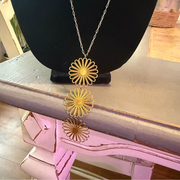 Sabika Long Two Tone Gold flower Pendant Necklace Summer 2019 - Picture 2 of 10